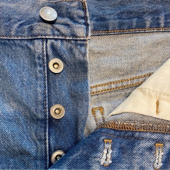 Madewell Mid-Rise Button Fly Relaxed Denim Jean Shorts Homecrest Wash Size 26 - Picture 8 of 14